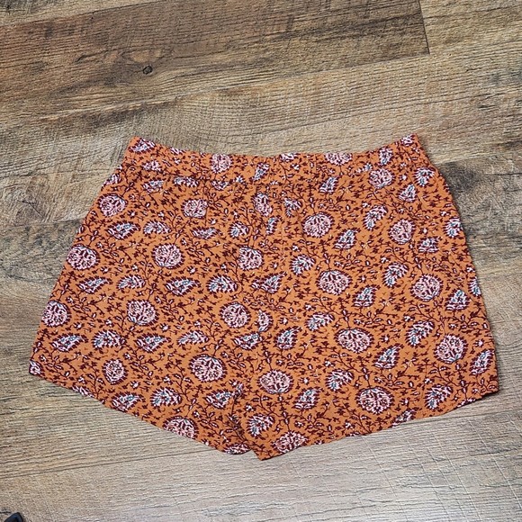 Madewell Woman’s Drapey Pull-On Shorts in Warm Paisley Size Medium - Picture 7 of 8